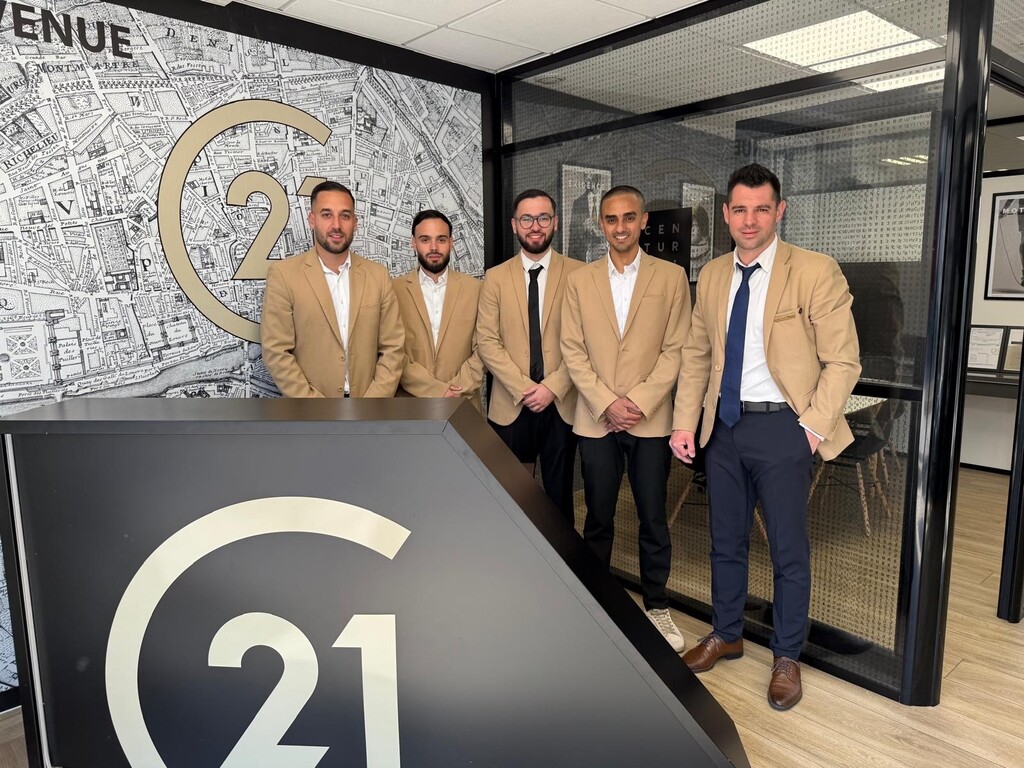l'équipe de l'agence Vaillant Immobilier