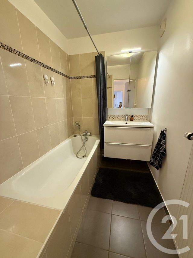 Appartement Duplex à vendre - 6 pièces - 94.0 m2 - BEZONS - 95 - ILE-DE-FRANCE - Century 21 Vaillant Immobilier