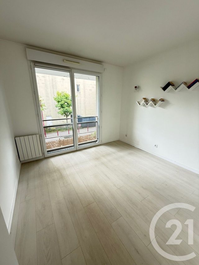 Appartement Duplex à vendre - 6 pièces - 94.0 m2 - BEZONS - 95 - ILE-DE-FRANCE - Century 21 Vaillant Immobilier