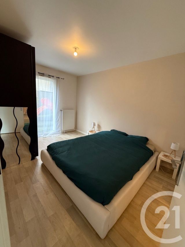 Appartement Duplex à vendre - 6 pièces - 94.0 m2 - BEZONS - 95 - ILE-DE-FRANCE - Century 21 Vaillant Immobilier