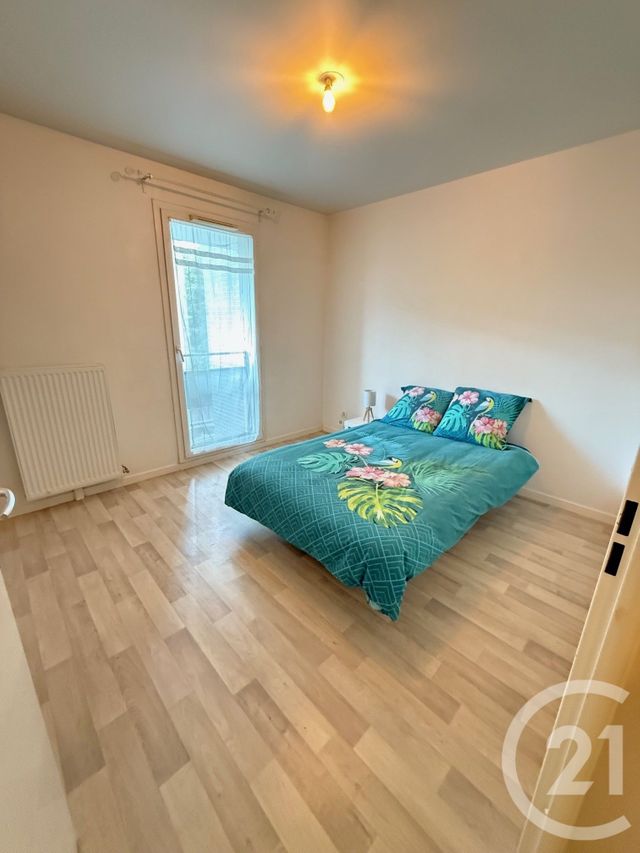 Appartement Duplex à vendre - 6 pièces - 94.0 m2 - BEZONS - 95 - ILE-DE-FRANCE - Century 21 Vaillant Immobilier