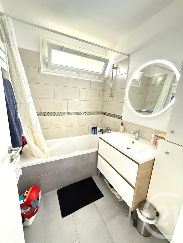 Appartement F3 à vendre - 3 pièces - 70.05 m2 - MAISONS LAFFITTE - 78 - ILE-DE-FRANCE - Century 21 Vaillant Immobilier