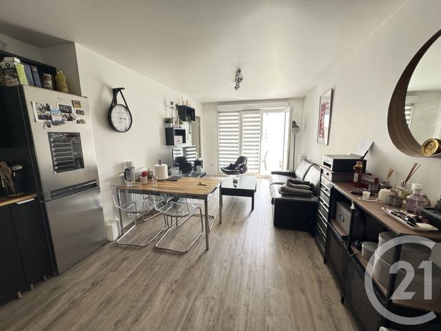Appartement F2 à vendre - 2 pièces - 38.2 m2 - BEZONS - 95 - ILE-DE-FRANCE - Century 21 Vaillant Immobilier