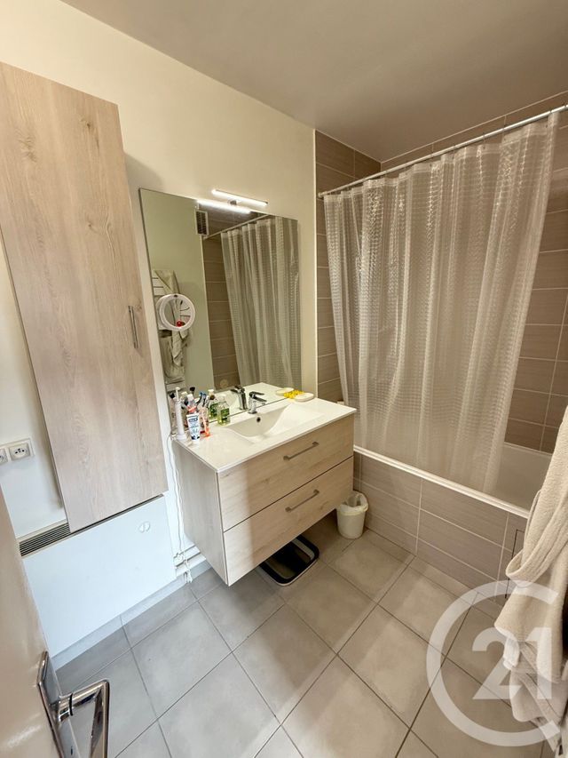 Appartement F4 à vendre - 4 pièces - 75.0 m2 - BEZONS - 95 - ILE-DE-FRANCE - Century 21 Vaillant Immobilier