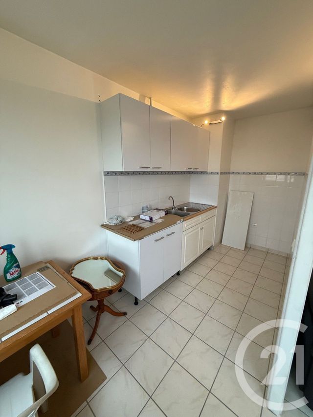 Appartement F2 à vendre - 2 pièces - 47.0 m2 - BEZONS - 95 - ILE-DE-FRANCE - Century 21 Vaillant Immobilier