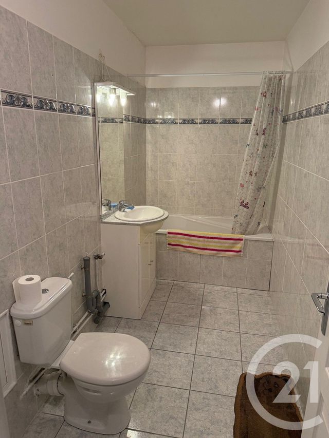 Appartement F2 à vendre - 2 pièces - 47.0 m2 - BEZONS - 95 - ILE-DE-FRANCE - Century 21 Vaillant Immobilier