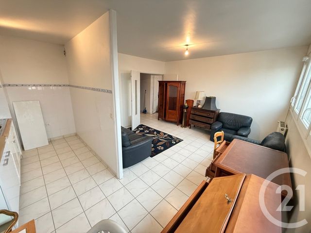 Appartement F2 à vendre - 2 pièces - 47.0 m2 - BEZONS - 95 - ILE-DE-FRANCE - Century 21 Vaillant Immobilier