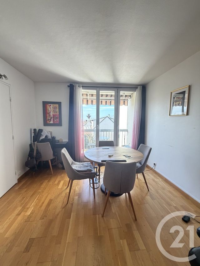 Appartement F5 à vendre - 5 pièces - 91.83 m2 - BEZONS - 95 - ILE-DE-FRANCE - Century 21 Vaillant Immobilier