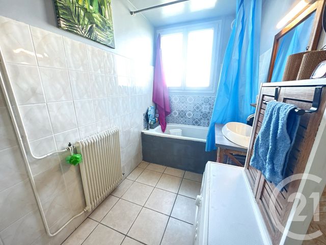 Appartement F2 à vendre - 2 pièces - 39.6 m2 - BEZONS - 95 - ILE-DE-FRANCE - Century 21 Vaillant Immobilier