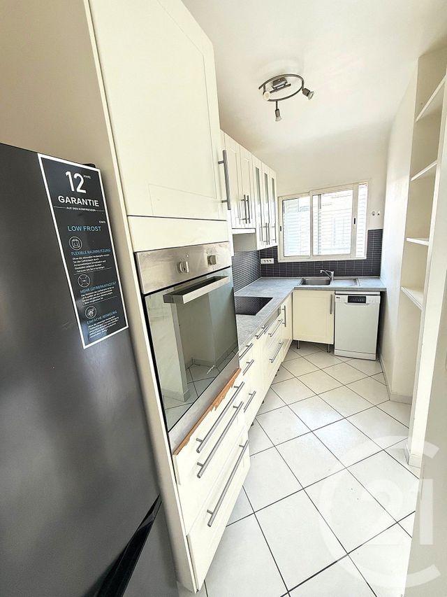 Appartement F3 à vendre - 3 pièces - 58.45 m2 - SARTROUVILLE - 78 - ILE-DE-FRANCE - Century 21 Vaillant Immobilier