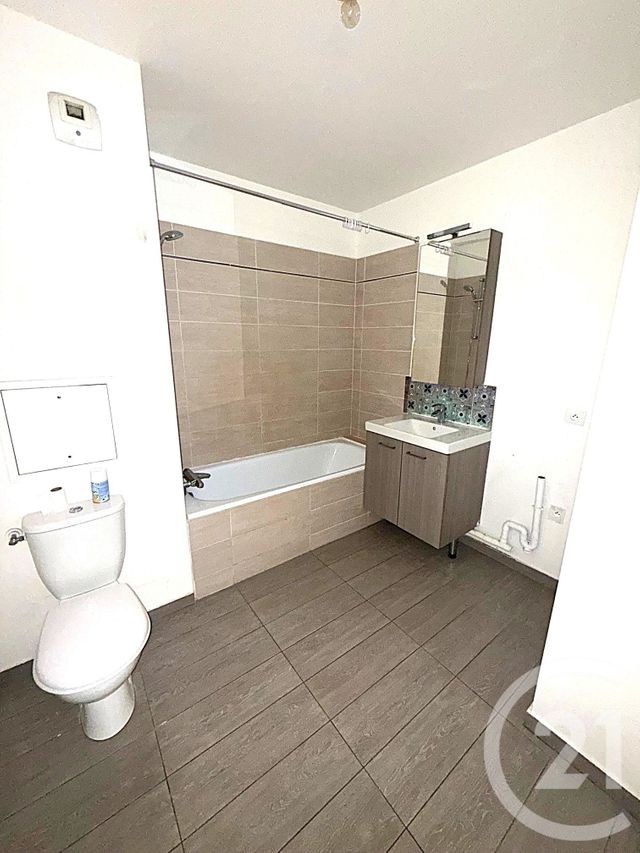 Appartement F2 à vendre - 2 pièces - 42.2 m2 - BEZONS - 95 - ILE-DE-FRANCE - Century 21 Vaillant Immobilier