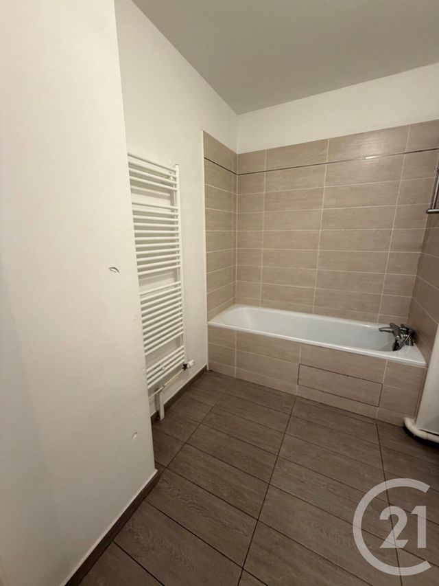 Appartement à vendre - 5 pièces - 95.0 m2 - BEZONS - 95 - ILE-DE-FRANCE - Century 21 Vaillant Immobilier