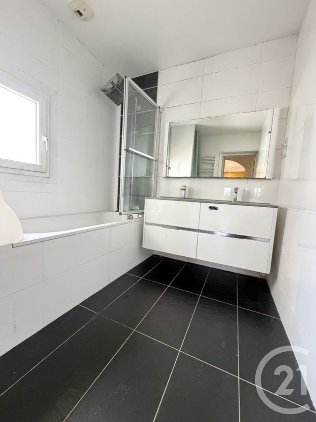 Appartement Duplex à vendre - 4 pièces - 96.0 m2 - BEZONS - 95 - ILE-DE-FRANCE - Century 21 Vaillant Immobilier